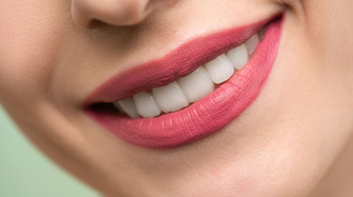 teeth-smile-brushing