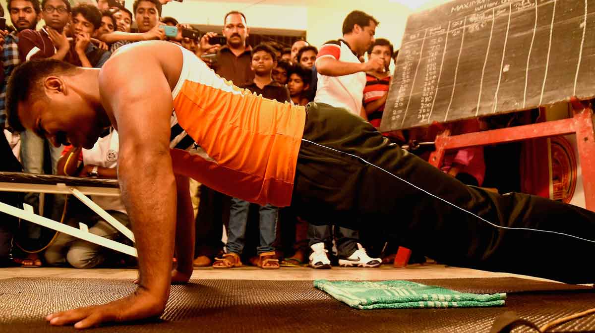 push-up-men