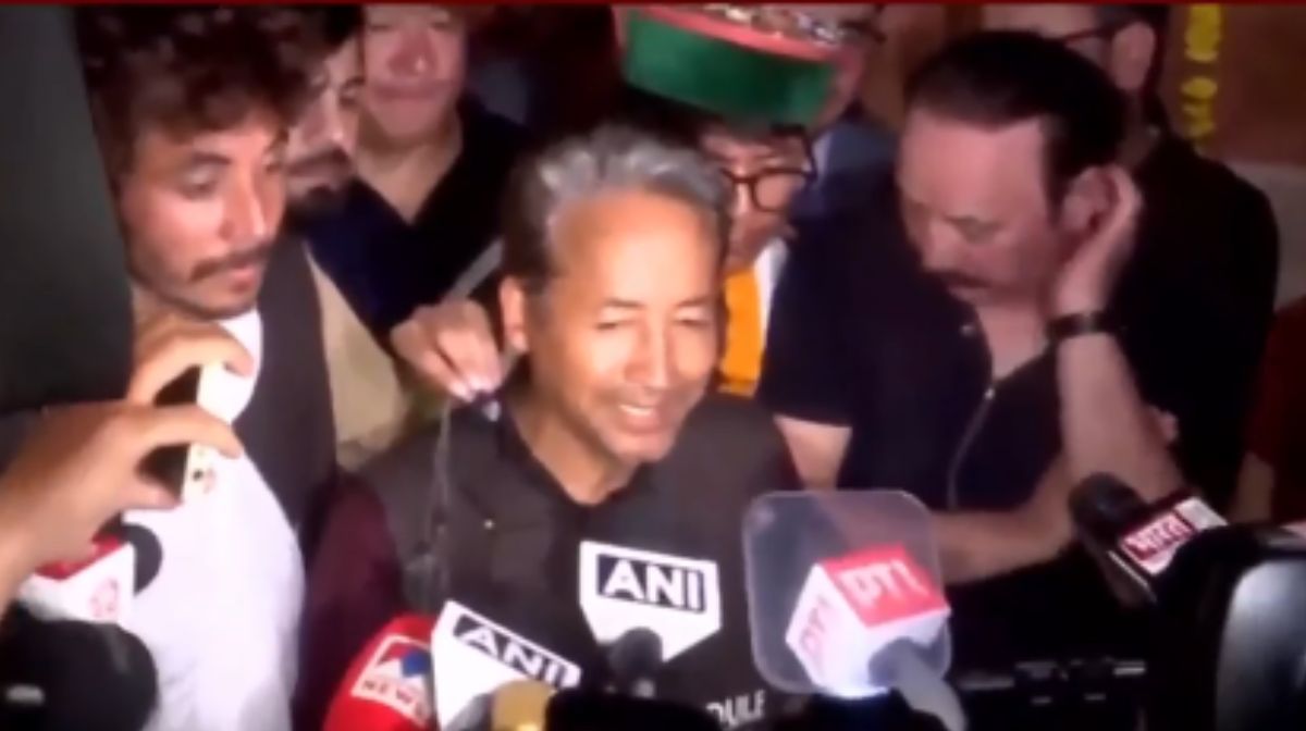 Akhil Marar will give money to CMDRF, Campaign Against cmdrf: Will the case survive if it goes to court?, wayanad landslide today live updates, mundakai landslide, chooralmala landslide, rescue ops, rescue operations, military help, chooralmala, meppadi, - 1