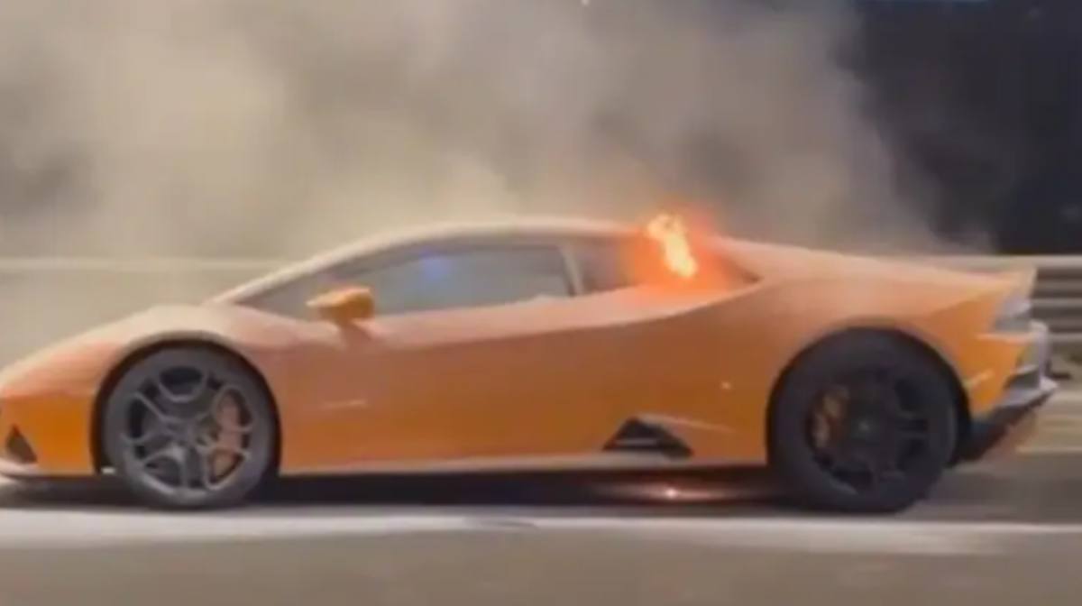 lamborgini-fire
