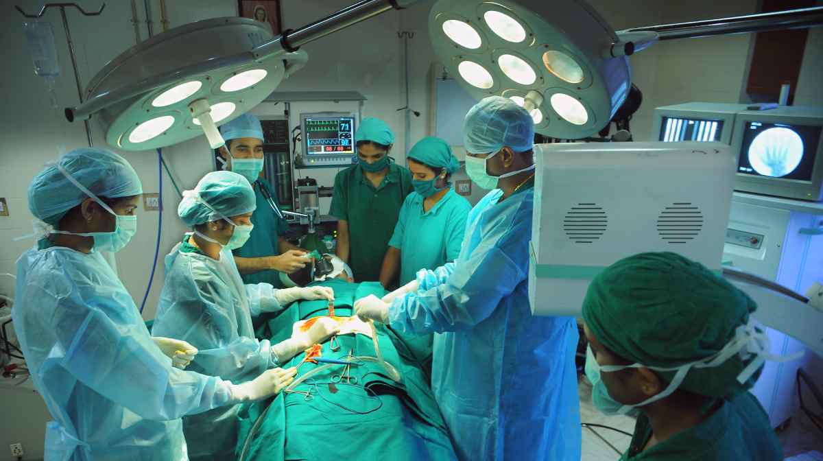 surgery-representative-image