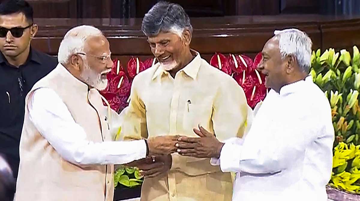 narendra-modi-with-nitish-kumar-and-chandra-babu-naidu
