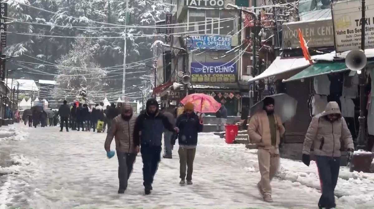 manali-landslide-malayali-gang-stranded
