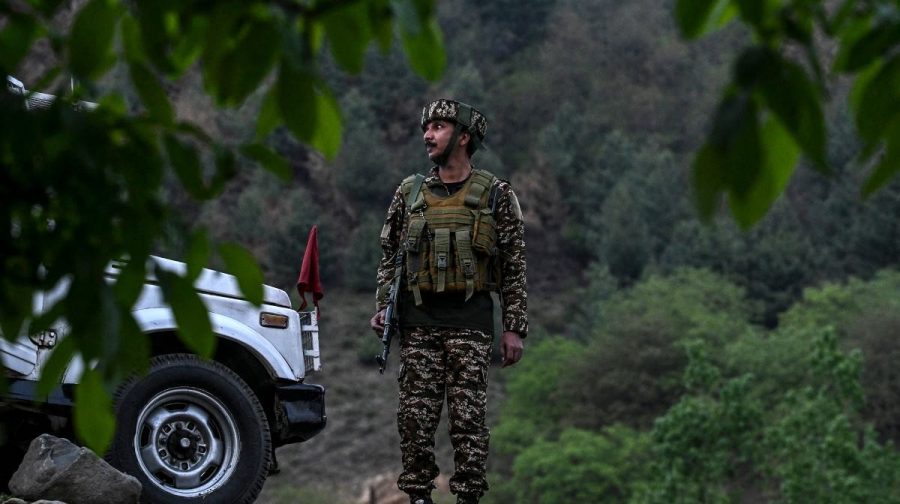 paramilitarypersonnelstandsguard