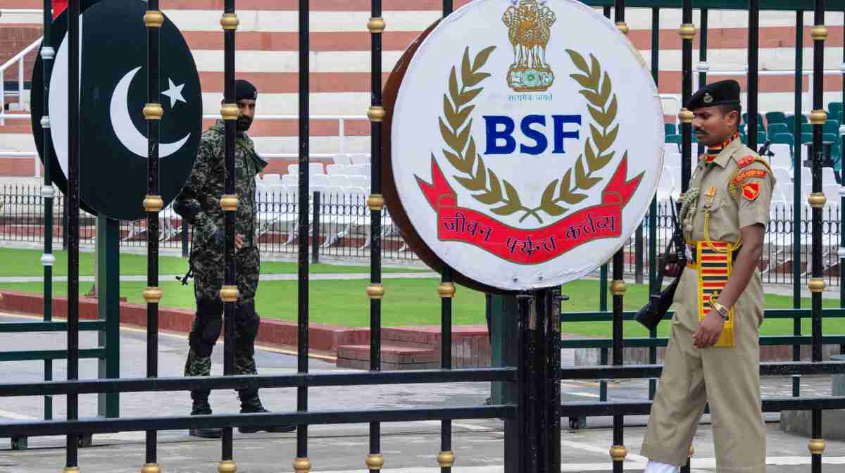 **EDS: FILE PHOTO** Attari: In this Sunday, July 14, 2019 file image, BSF and Pakistani Rangers soliders stand guard at Attari-Wagah international border. The Cabinet Committee on Security decided to close the Integrated Check Post at Attari with immediate effect on Wednesday, April 23, 2025, after the Pahalgam terror attack. (PTI Photo/Shiva Sharma) (PTI04_23_2025_000625B)