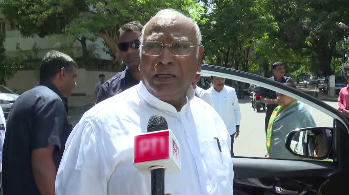 kharge-1506-pti