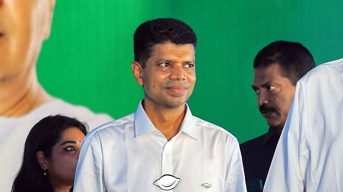 vk-pandian-0906