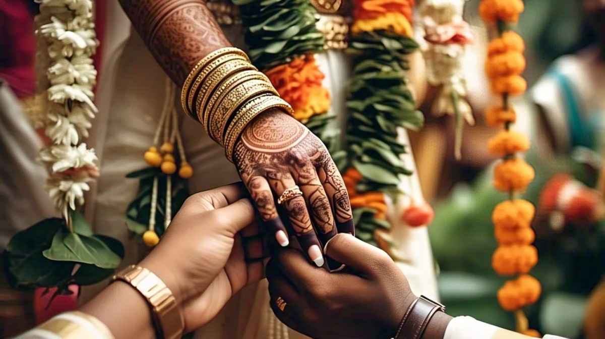 wedding-hand