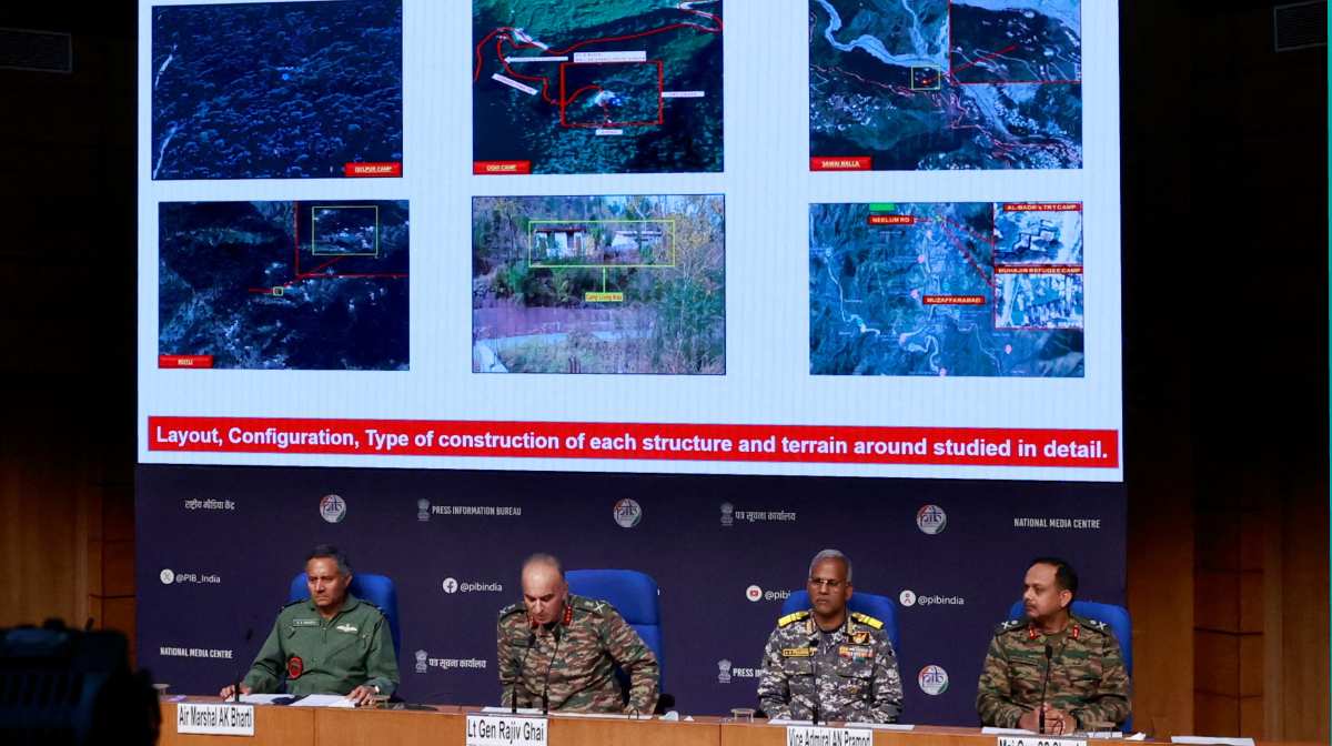 ak-bharti-rajiv-ghai-pramod-ss-sharda-attend-a-press-briefing