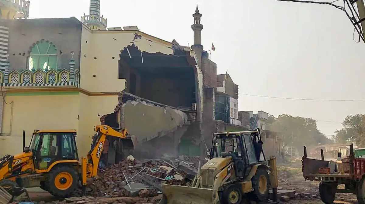 up-mosque-demolished up-mosque-demolished