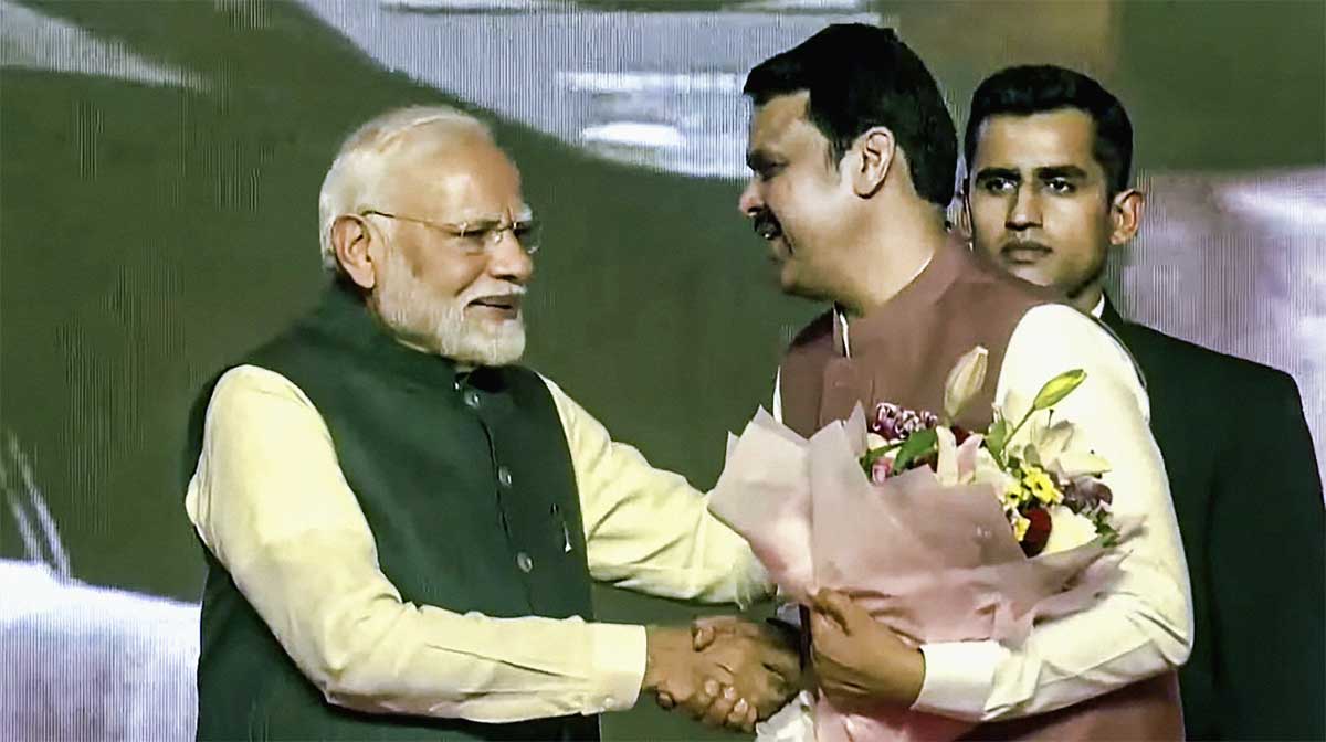 devendra-fadnavis-sworn-in-