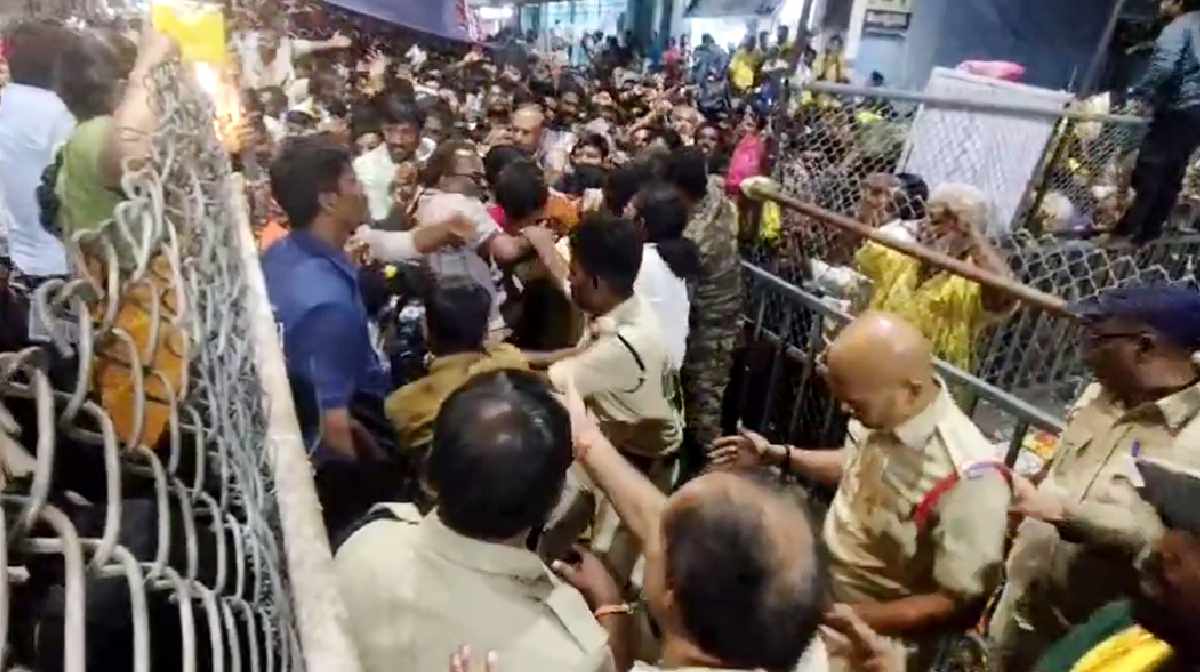 tirupati-temple-stampede-police