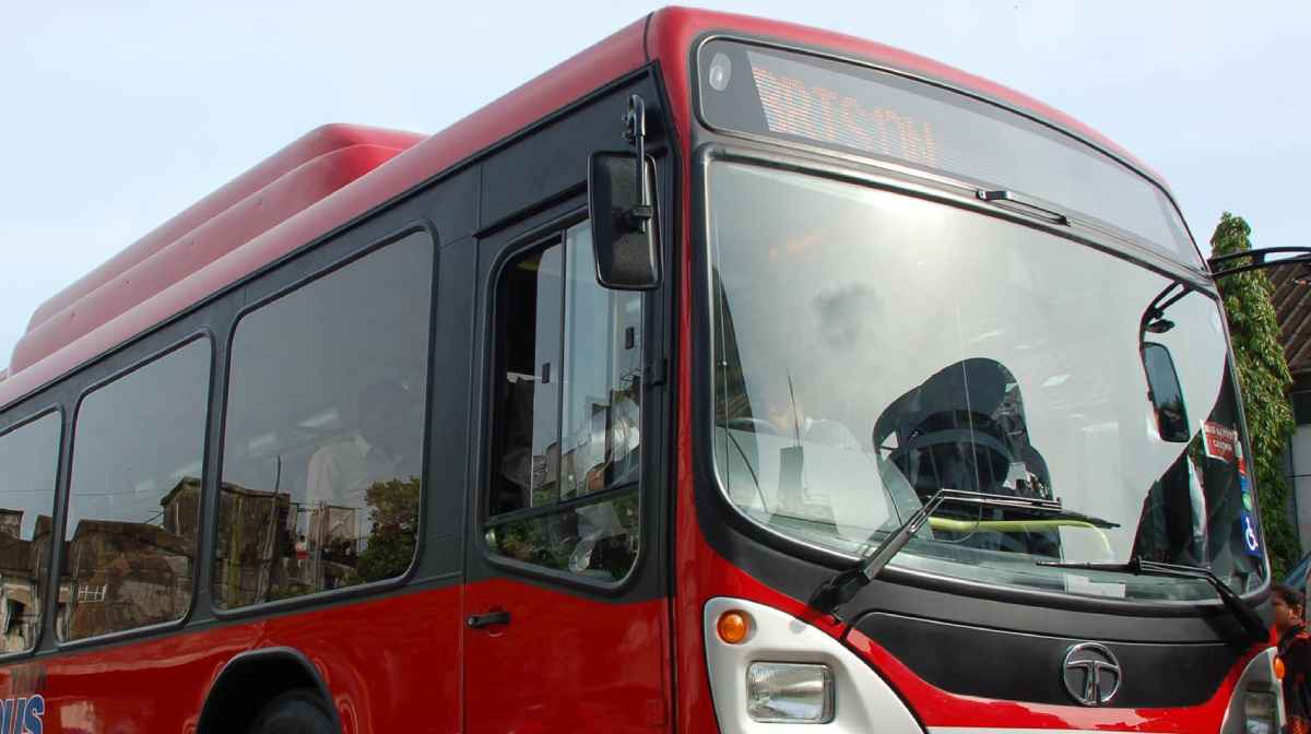 Best bus  Mumbai / 2008 August 29 # 
