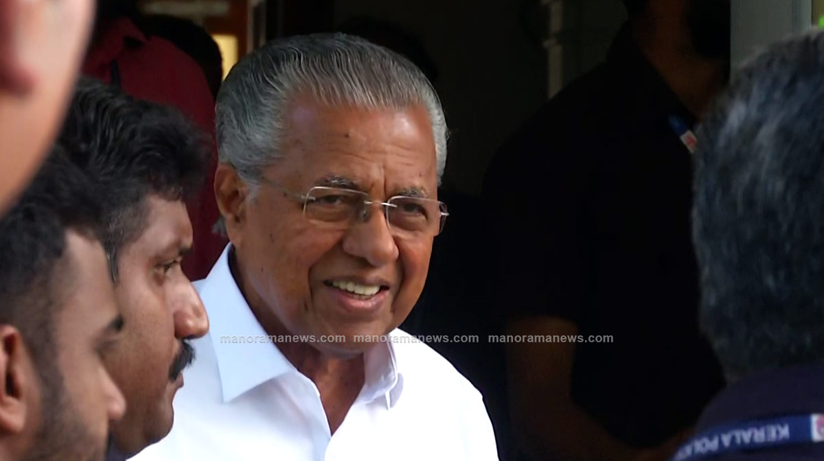 pinarayi-vijayan-24