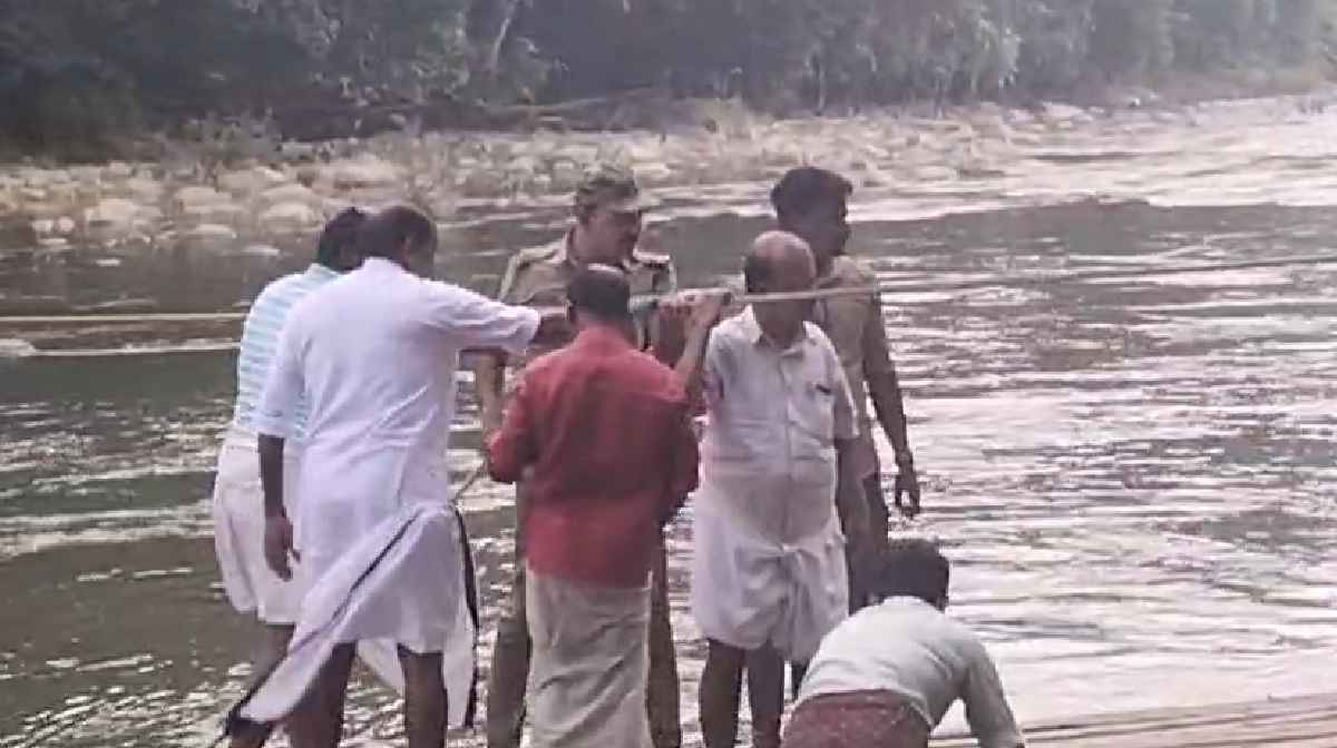 or-kelu-stranded-on-raft