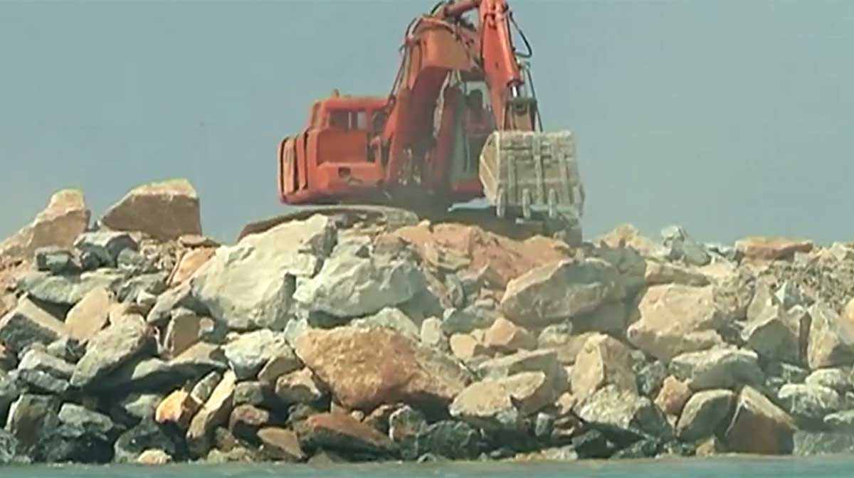 sea-wall-scam sea-wall-scam
