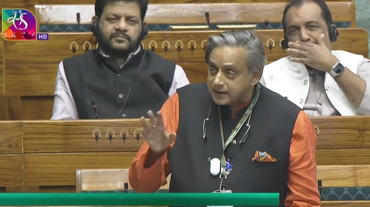 sashitharoor-loksabha