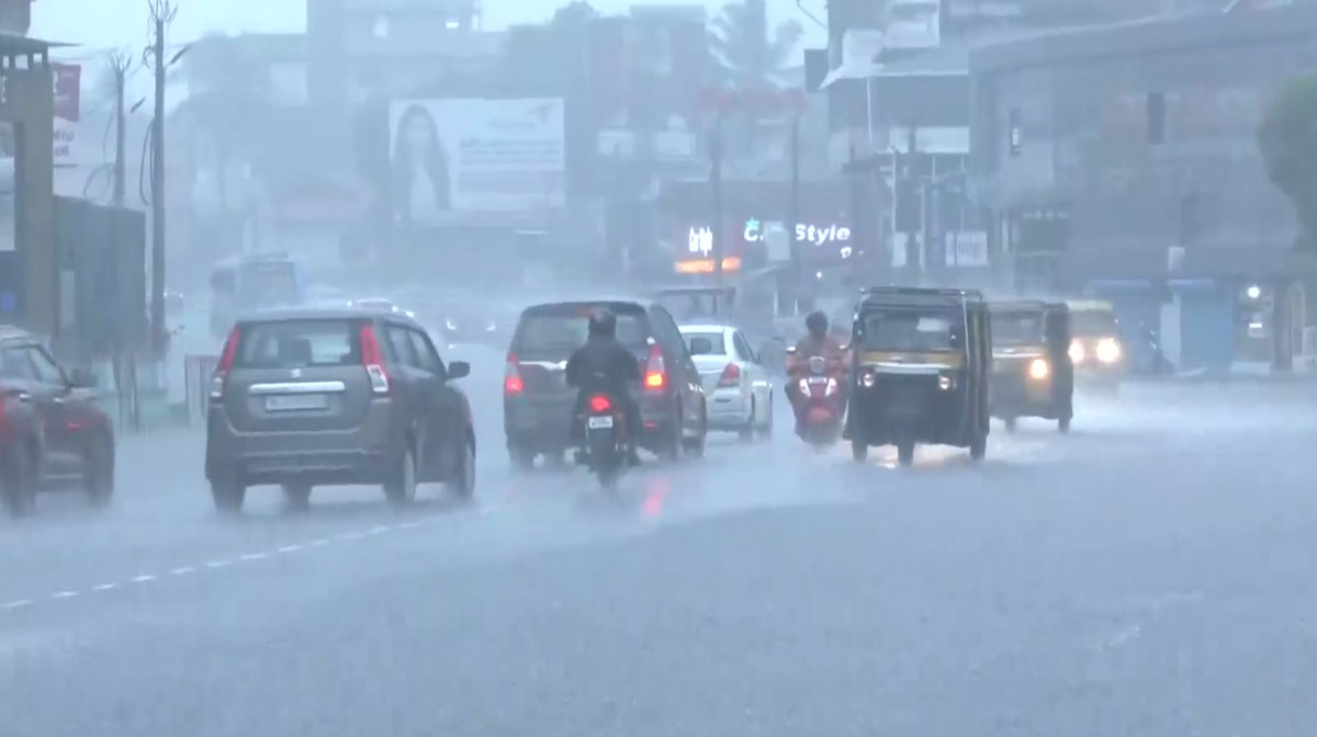 rain-yellow-kerala-30