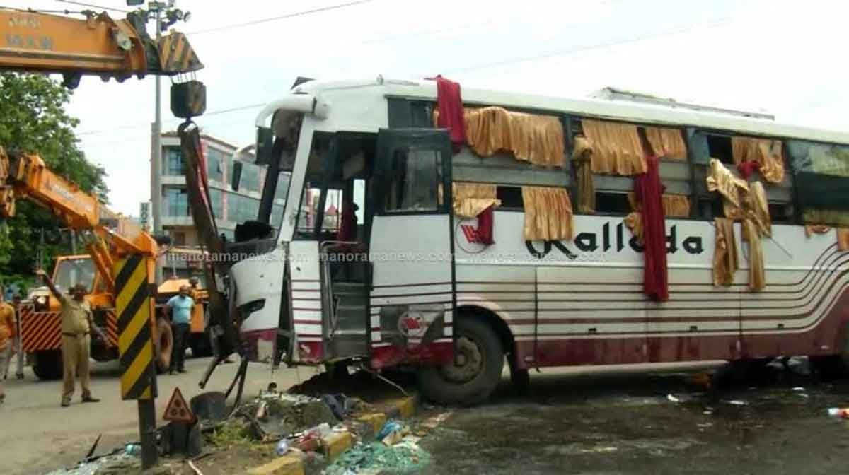 kallada-bus-accidents