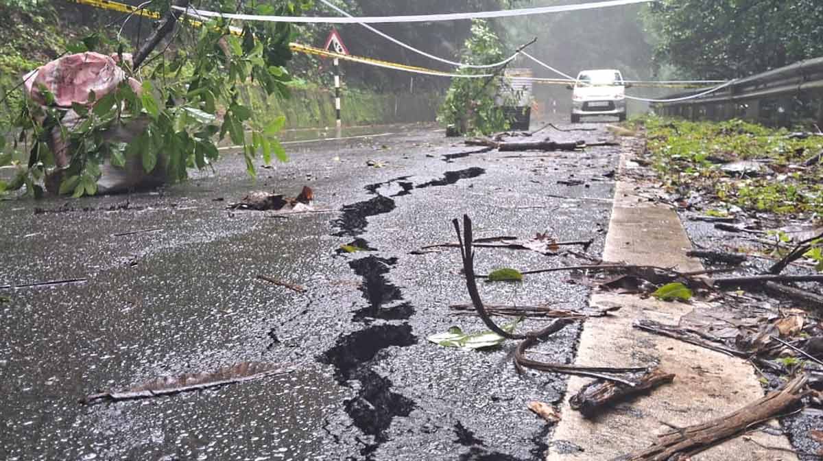rain-road-06