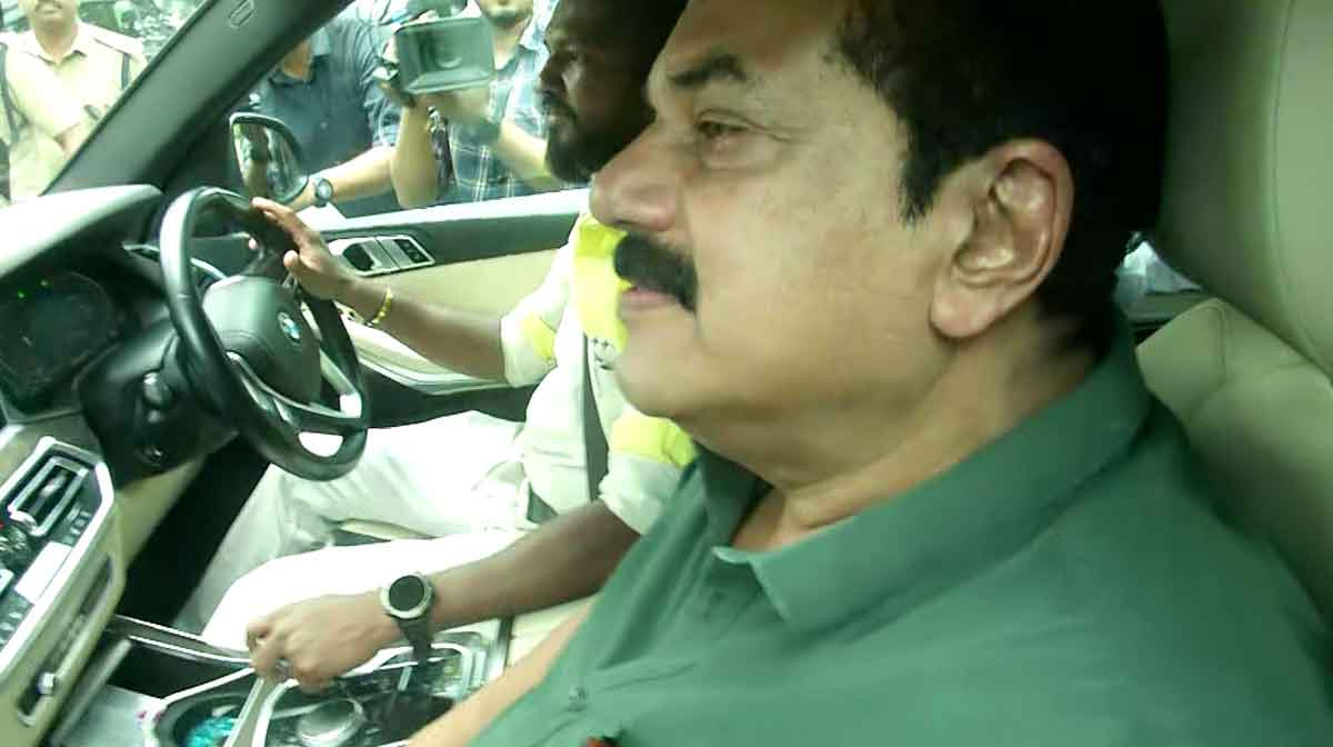 mukesh-arrested