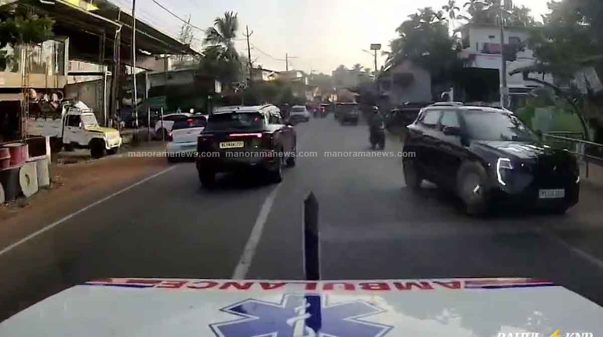 kannur-doctor-ambulance