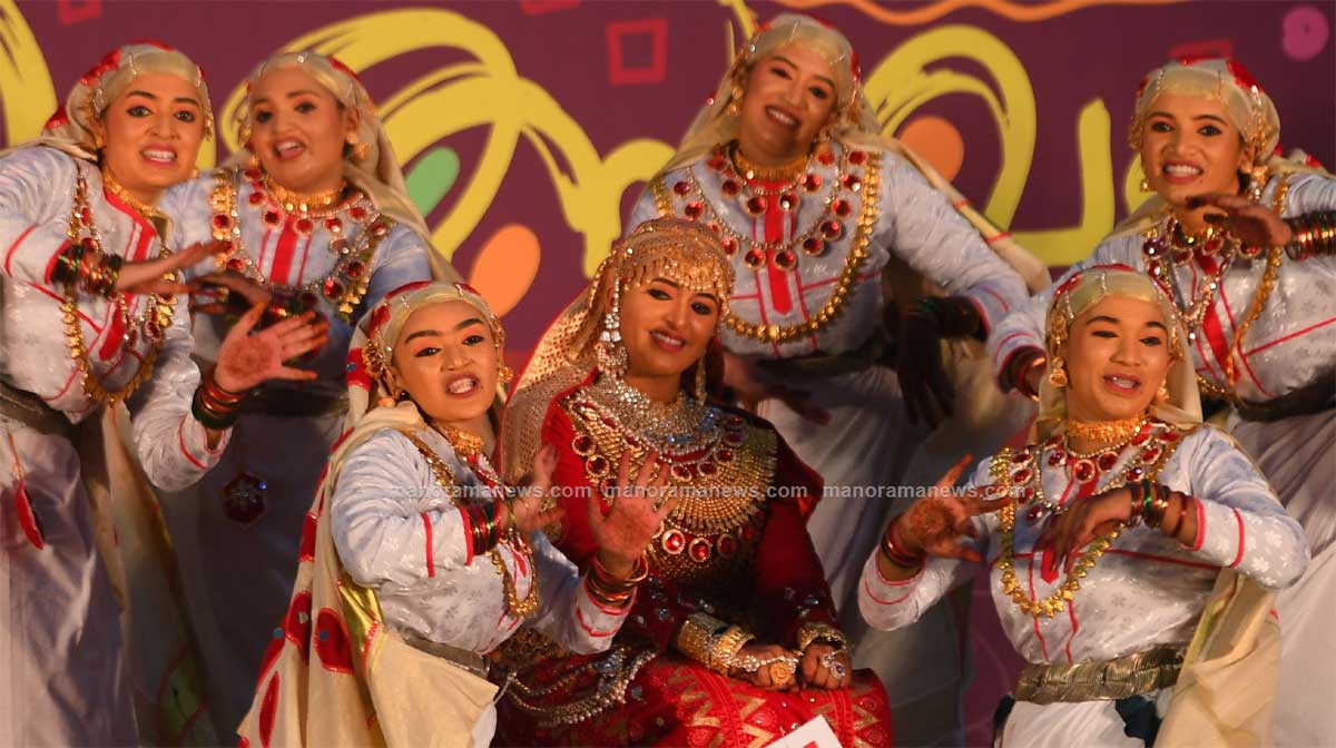 school-kalolsavam-03