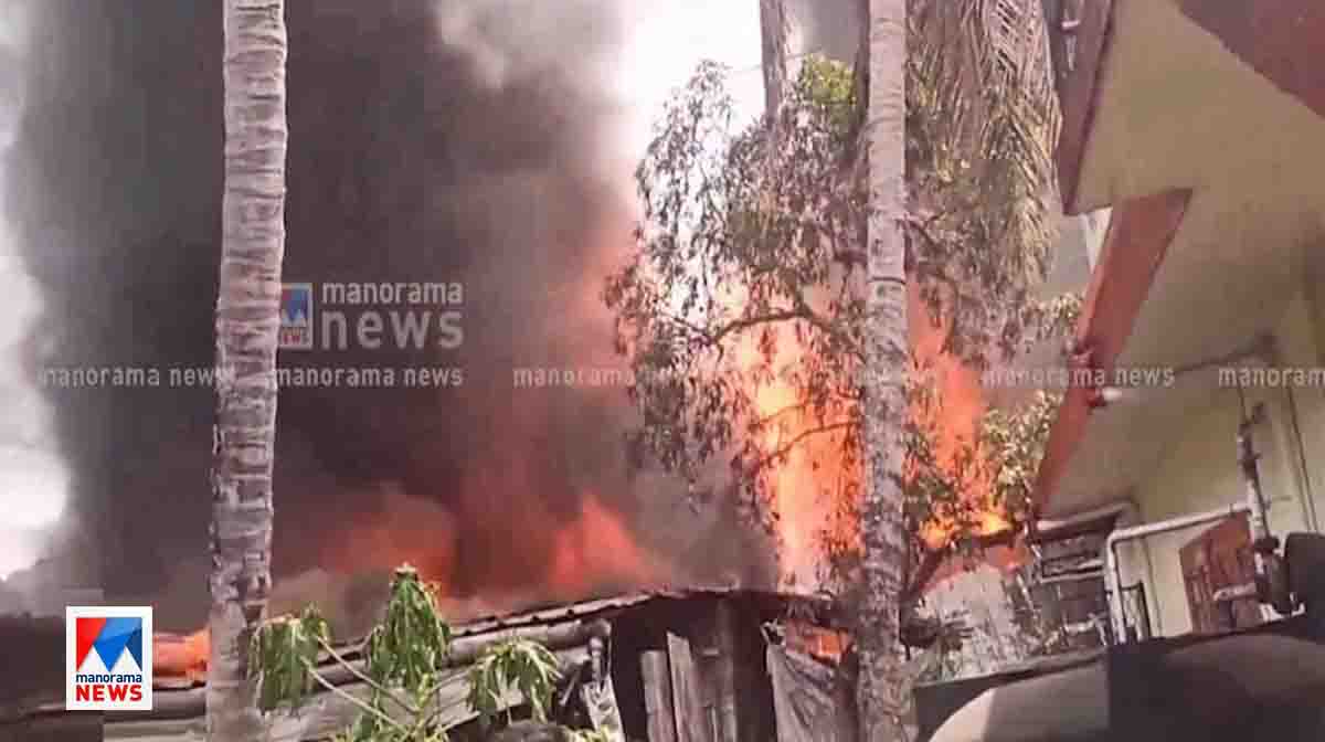 kalamassery-fire