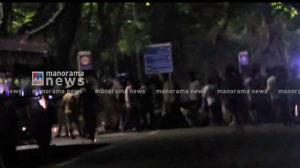 students-layers-clash