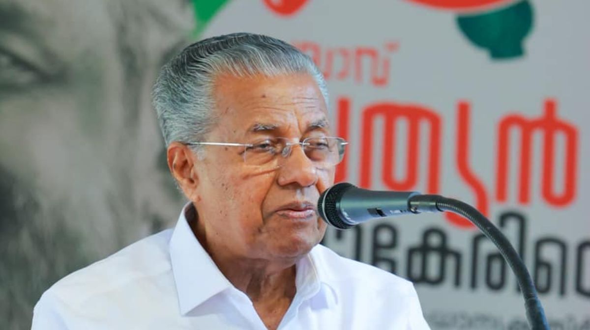 ഹോമിയോയെയും ആയുര്‍വേദത്തെയും തഴഞ്ഞതെന്തിന്? സര്‍ക്കാരിനെതിരെ ഡോ. ബിജു പൊതുജനാരോഗ്യ നിയമത്തിൽ കാലാനുസൃത മാറ്റങ്ങള്‍ വരുത്തി വ്യവസ്ഥ രൂപീകരിക്കാനായി രൂപീകരിച്ച ആരോഗ്യ വകുപ്പിന്‍റെ പ്രത്യേക സമിതിയില്‍ നിന്ന് ഹോമിയോ, ആയുര്‍വേദം എന്നിവയെ തഴഞ്ഞതിനെതിരെ - 1