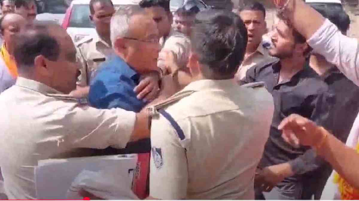 jabalpur-bajrang-dal-attack-priest-demand-arrest