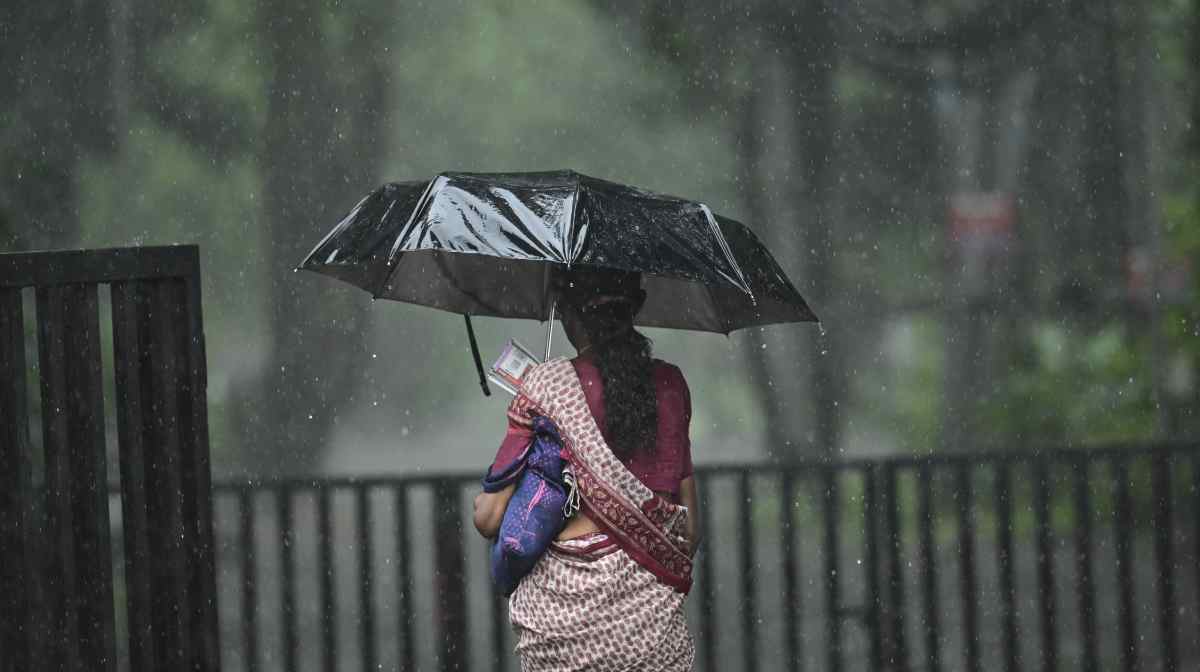 Kochi: People take a boat ride amid rains, in Kochi, Wednesday, March 12, 2025. (PTI Photo)(PTI03_12_2025_000355A)