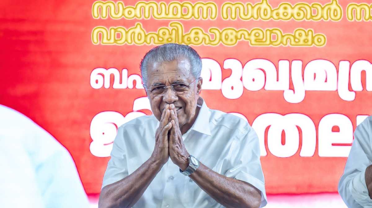 cm-pinarayi-defends-kerala-govt-on-highway-cracks-points-to-development-role