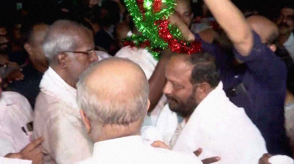 congress-rebel-front-wins-a