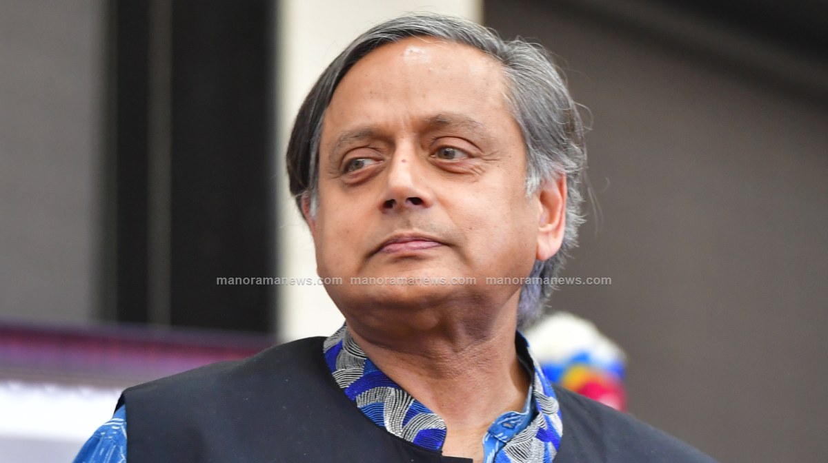 shashi-tharoor-1