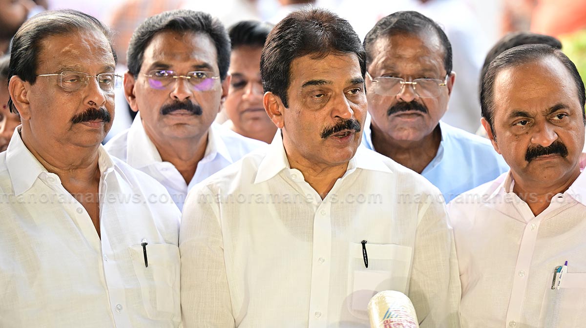 എ, ഐ ഗ്രൂപ്പുകളെ എ.ഐ പഠിപ്പിക്കാൻ കെ.പി.സി.സി; പുതിയ നീക്കം