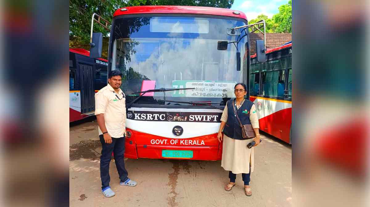 mother-son-ksrtc-swift