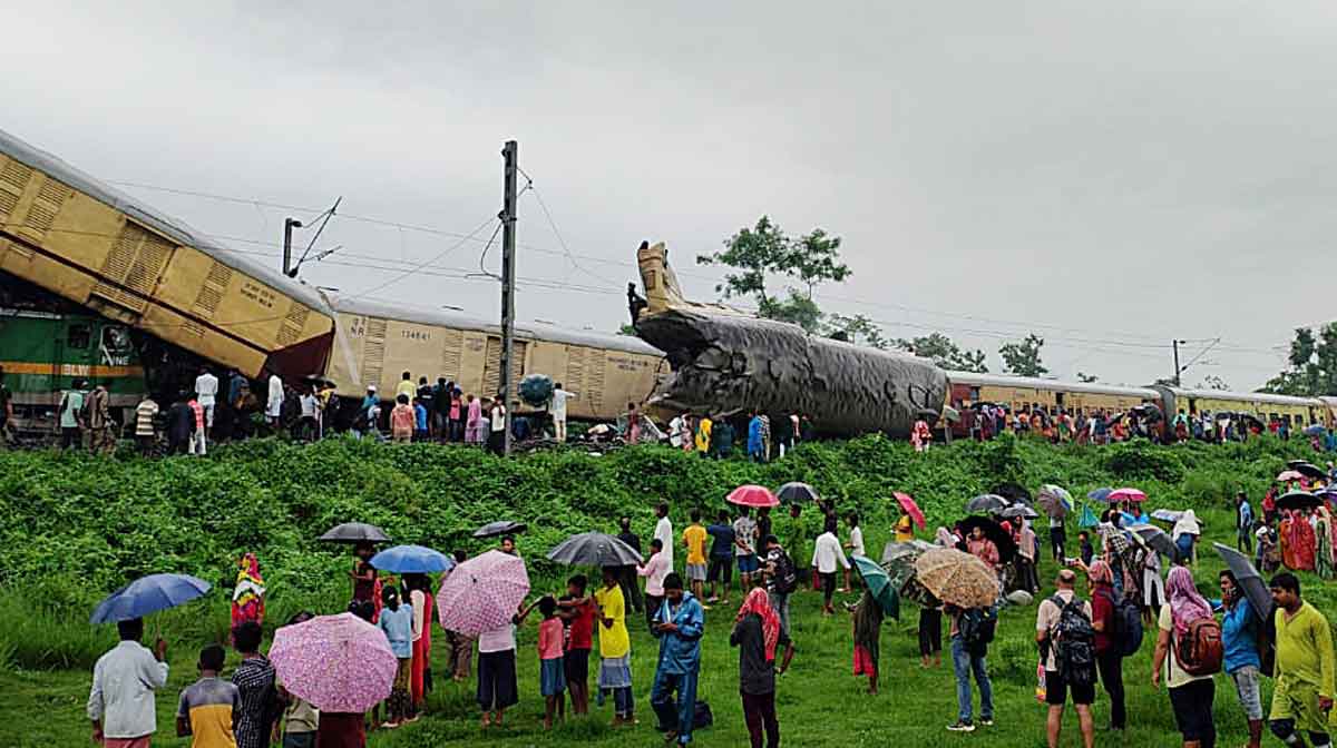 bengal-train-derail-new
