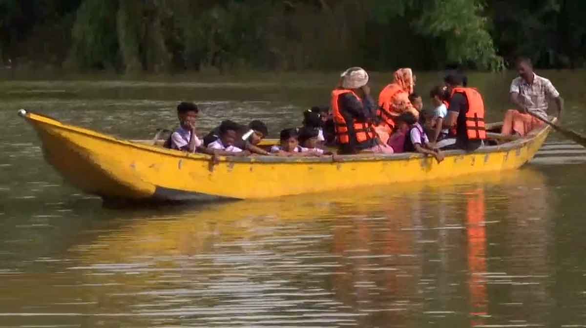 karnataka-wayanad-boat