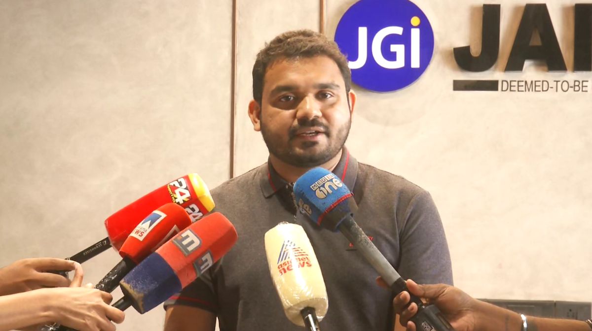 Akhil Marar will give money to CMDRF, Campaign Against cmdrf: Will the case survive if it goes to court?, wayanad landslide today live updates, mundakai landslide, chooralmala landslide, rescue ops, rescue operations, military help, chooralmala, meppadi, - 1