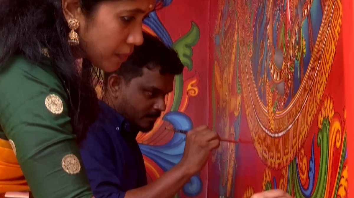 couples-mural-painting