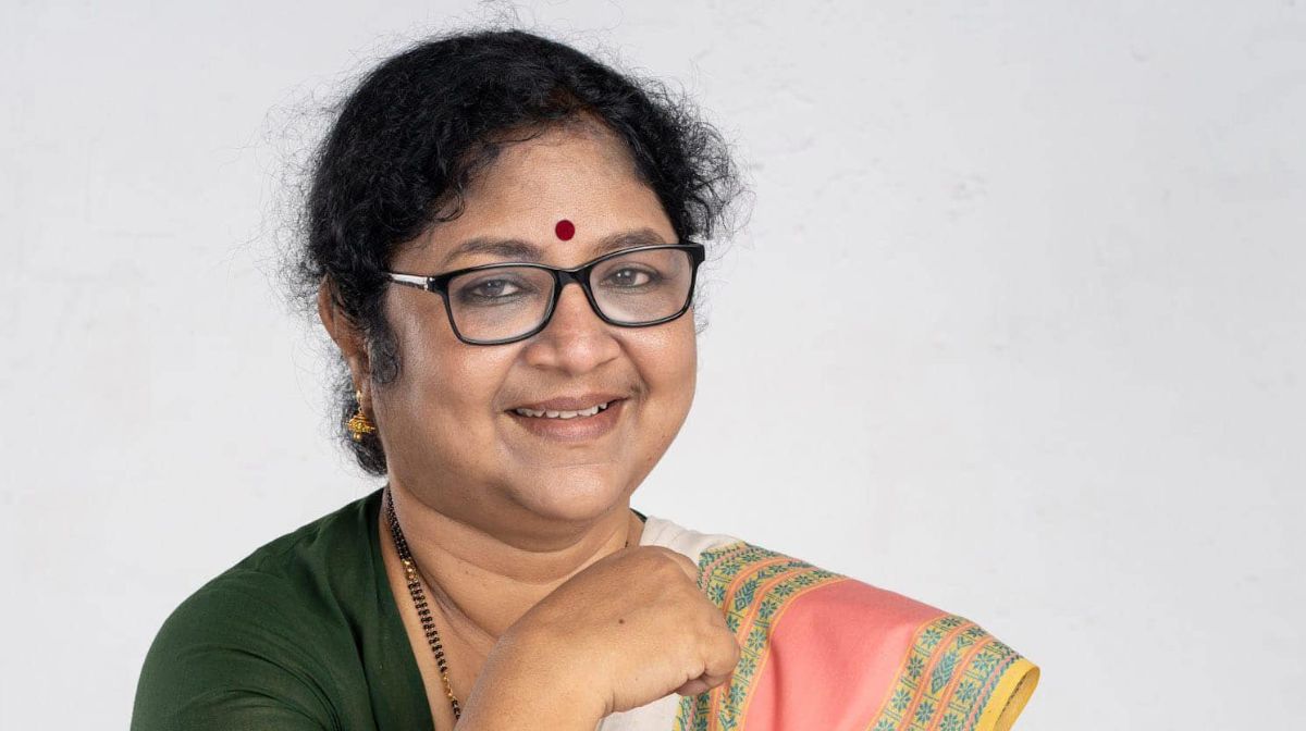 ഹോമിയോയെയും ആയുര്‍വേദത്തെയും തഴഞ്ഞതെന്തിന്? സര്‍ക്കാരിനെതിരെ ഡോ. ബിജു പൊതുജനാരോഗ്യ നിയമത്തിൽ കാലാനുസൃത മാറ്റങ്ങള്‍ വരുത്തി വ്യവസ്ഥ രൂപീകരിക്കാനായി രൂപീകരിച്ച ആരോഗ്യ വകുപ്പിന്‍റെ പ്രത്യേക സമിതിയില്‍ നിന്ന് ഹോമിയോ, ആയുര്‍വേദം എന്നിവയെ തഴഞ്ഞതിനെതിരെ - 1