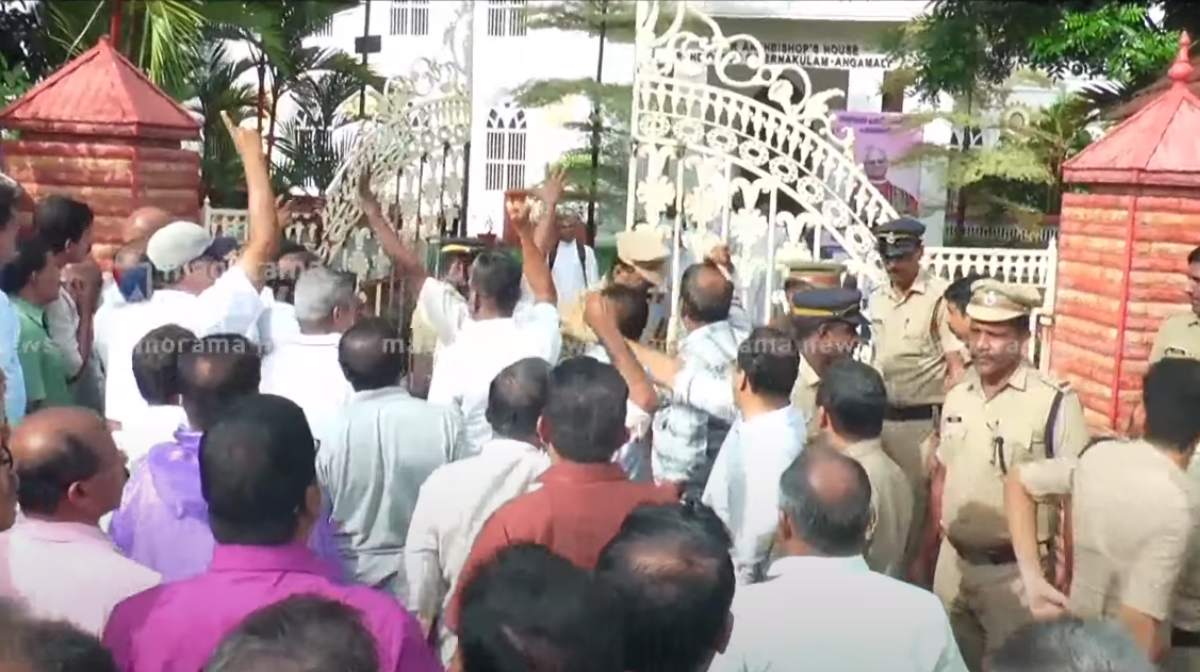 kooria-angamali