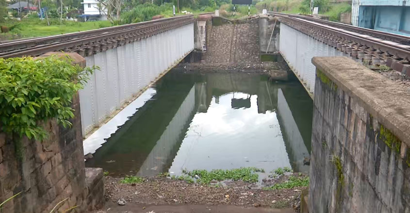 peranthoorcanal-03 peranthoorcanal-03