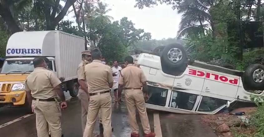 agali-dysp-vehicle-accident
