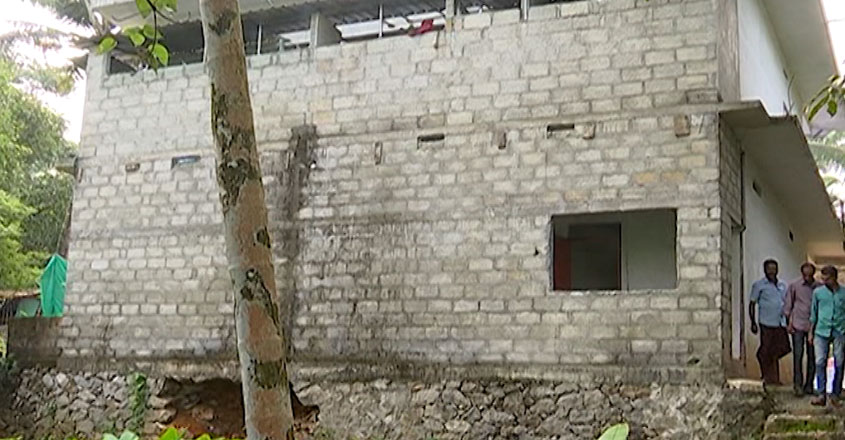 kozhikode-encroachment-building