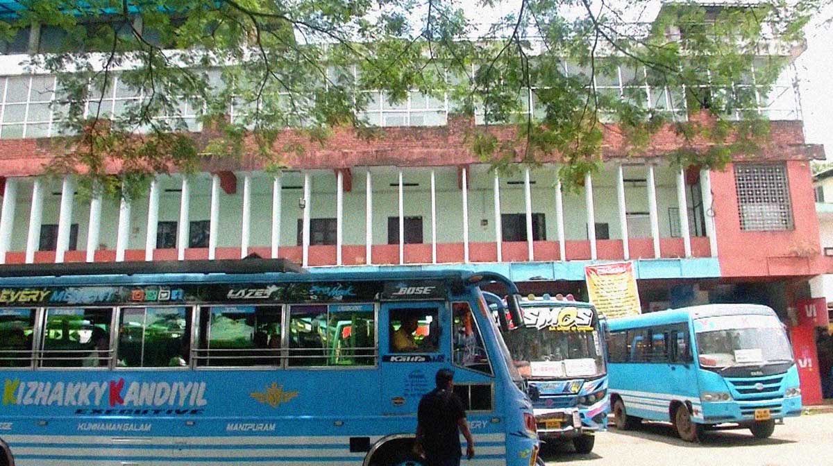 demolition-of-the-four-decade-old-municipal-bus-stand-building-at-koduvalli-is-uncertain