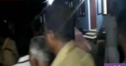 ജനവാസ കേന്ദ്രത്തില് കുരങ്ങന്മാരെ തുറന്നു വിട്ടെന്നാരോപിച്ച് നാട്ടുകാരുെട പ്രതിഷേധം ജനവാസ കേന്ദ്രത്തില് കുരങ്ങന്മാരെ തുറന്നു വിട്ടെന്നാരോപിച്ച് നാട്ടുകാരുെട പ്രതിഷേധം