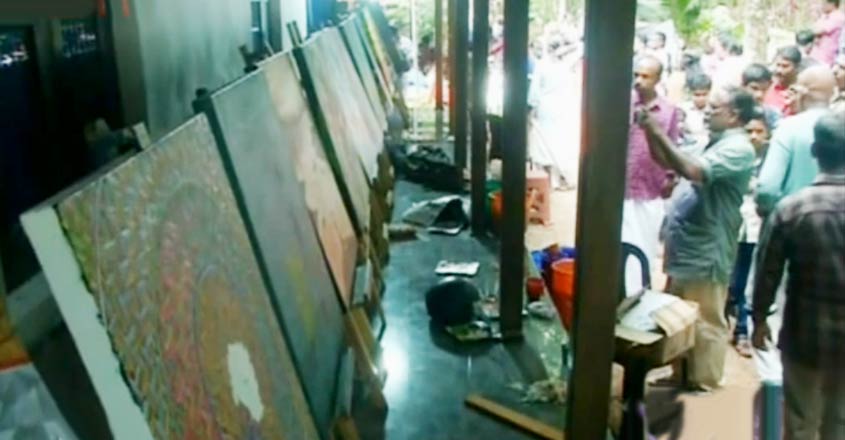 art-exhibition-t art-exhibition-t