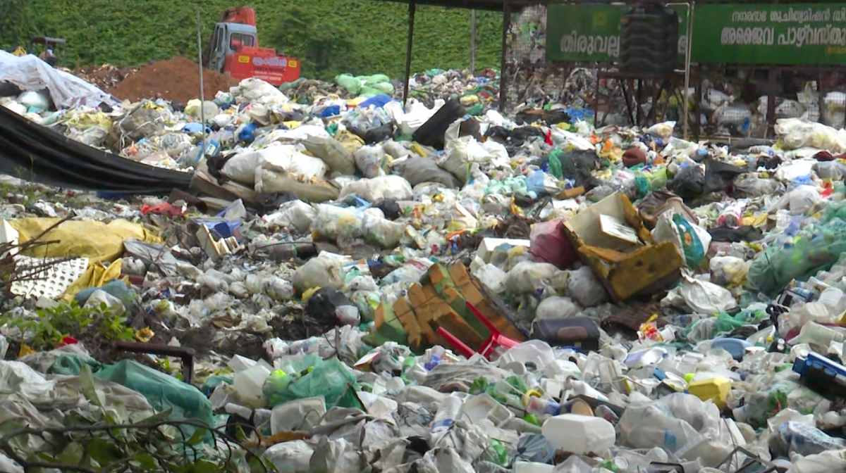 waste-dumped-in-indoor-cricket-stadium